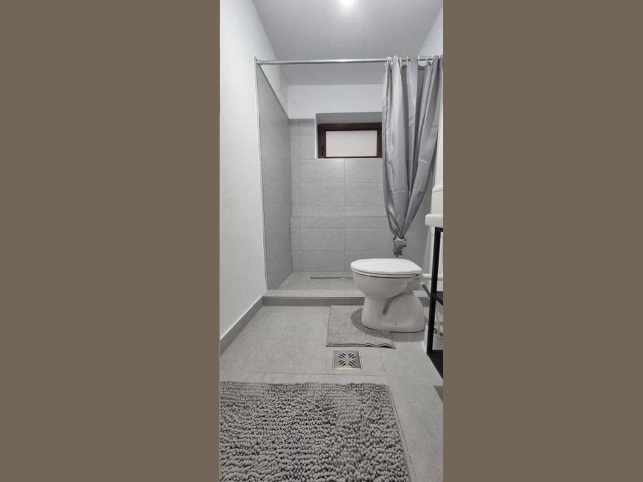 Ferienhaus Salas U Bregu In Cheile Carasului